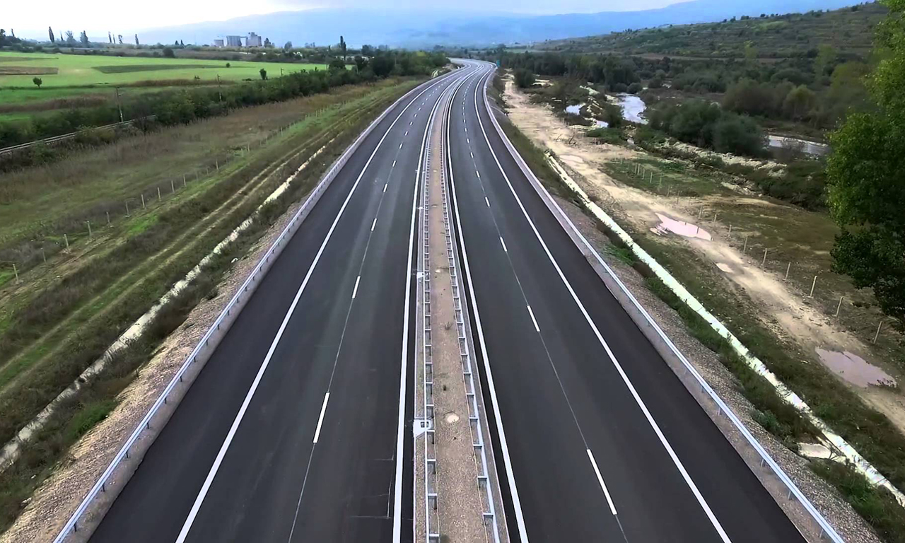 Напредъкът по изграждането на Автомагистрала „Струма“ обсъден на среща в Брюксел