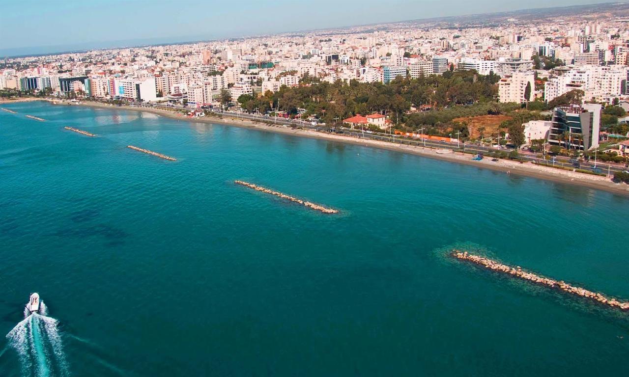 Недвижими имоти в Кипър