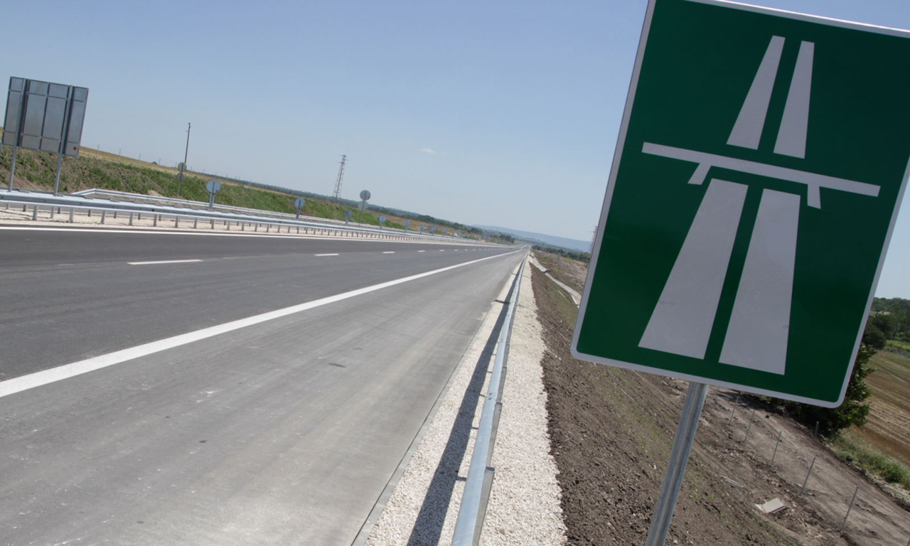 15 български общини с договори за инфраструктурни проекти на стойност над 43 млн. лева