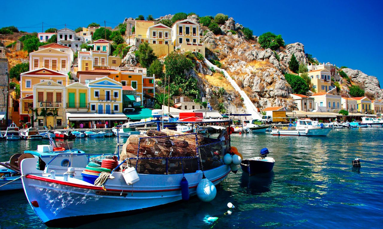 Данъци върху недвижими имоти в Гърция