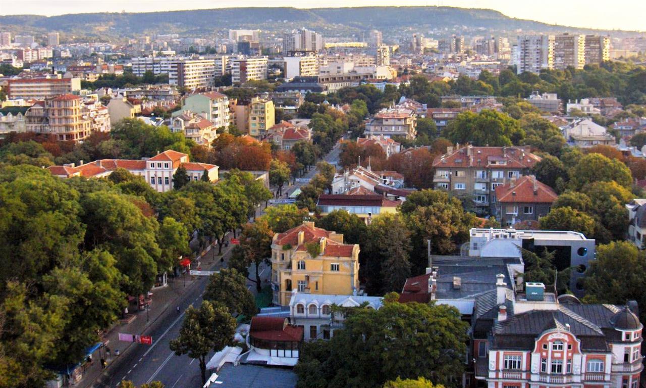 Имотният пазар във Варна с ръст по основни показатели в края на третото тримесечие на 2016г.
