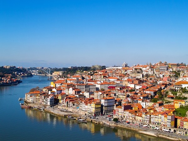 Моментът за дългосрочни инвестиции в Португалия е добър